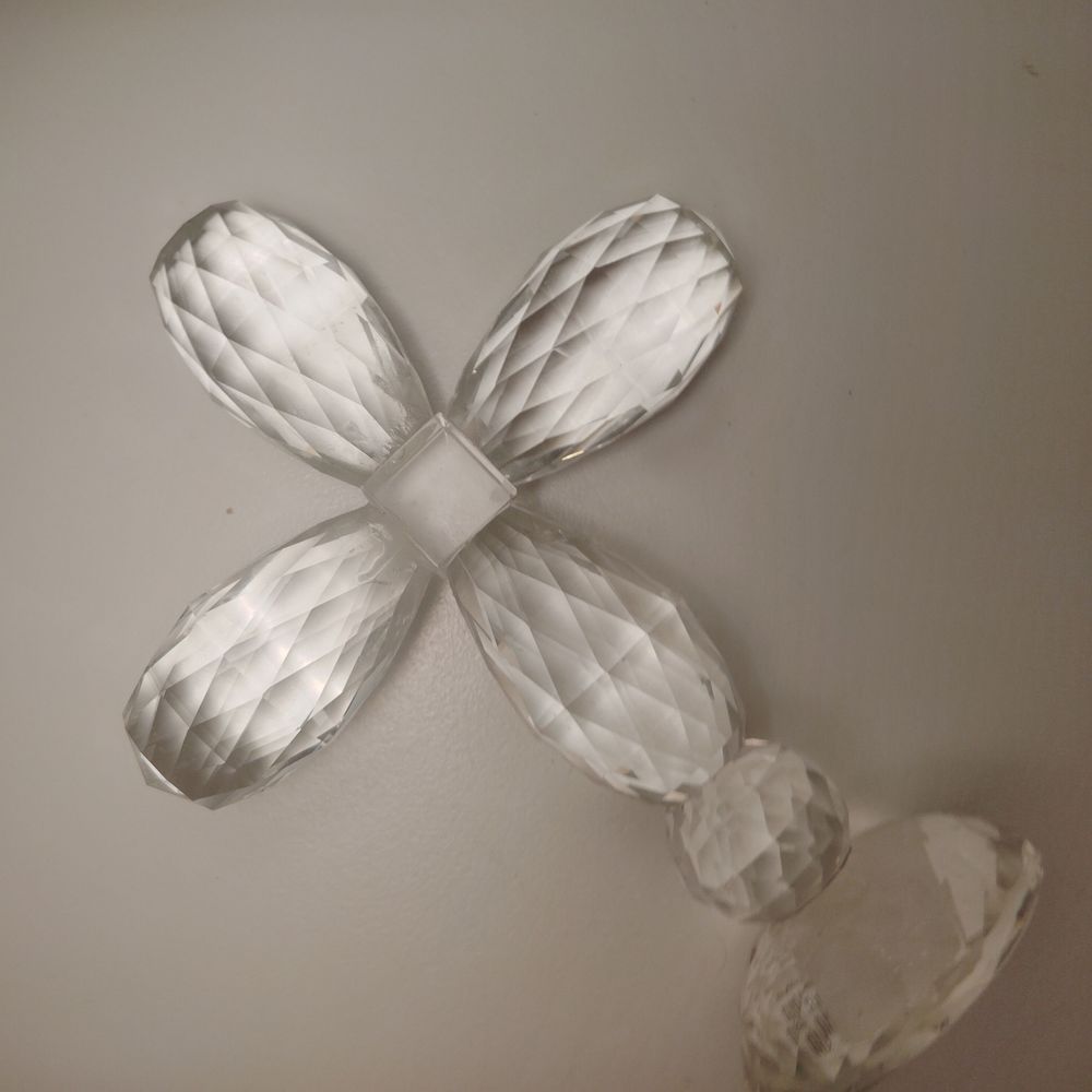 @ellisonthepoet avatar
