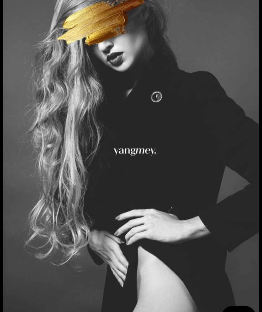 YANGMEY photo artwork. Woman, long hair blonde, dressed with a black dress.